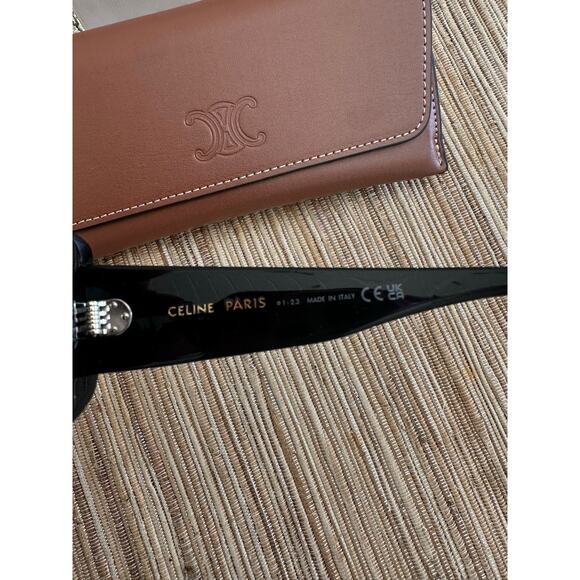 Celine CL40277i 01 Sunglasses NWT Black - Picture 8 of 9